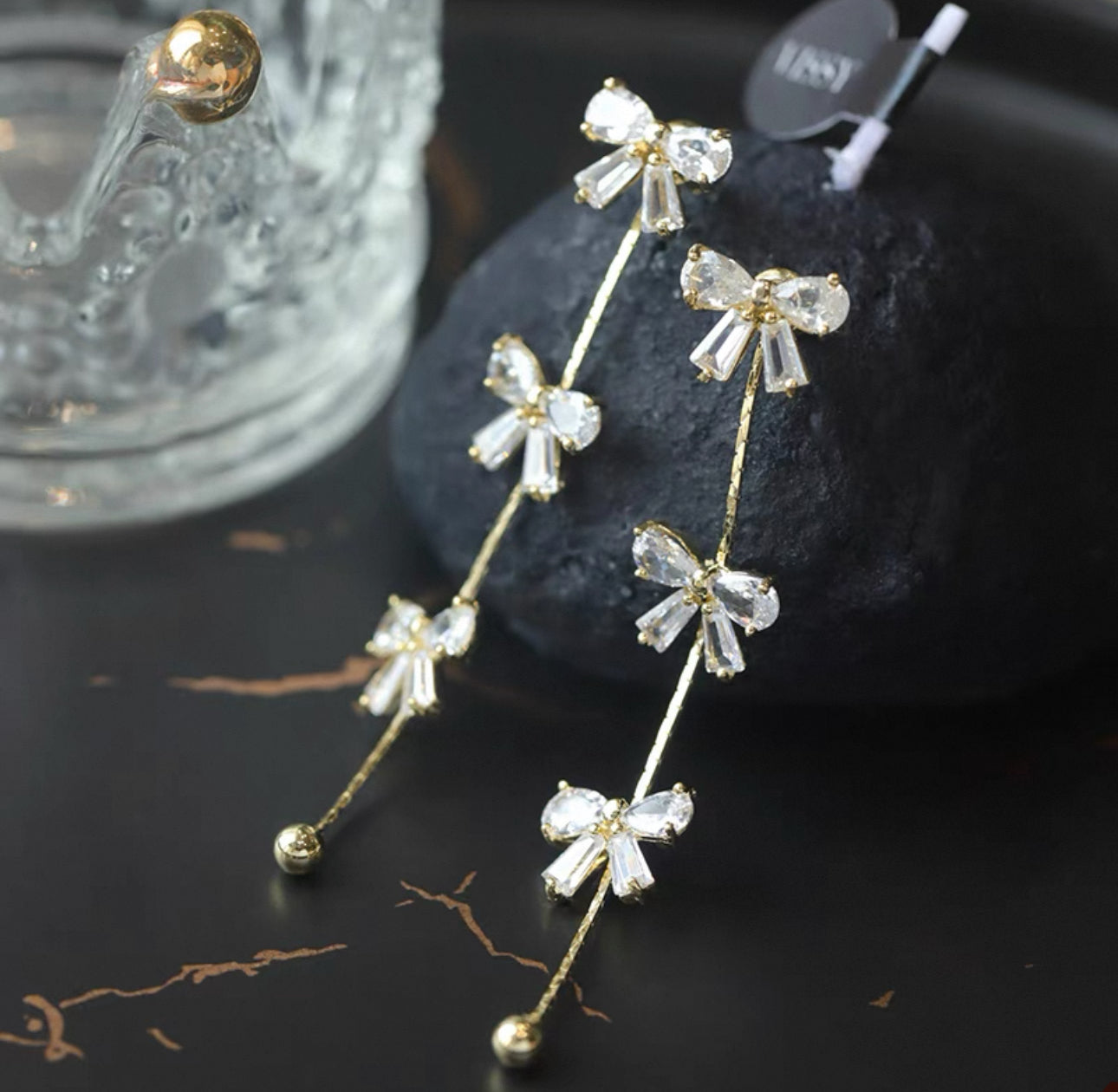 韓系三蝶吊水晶耳環