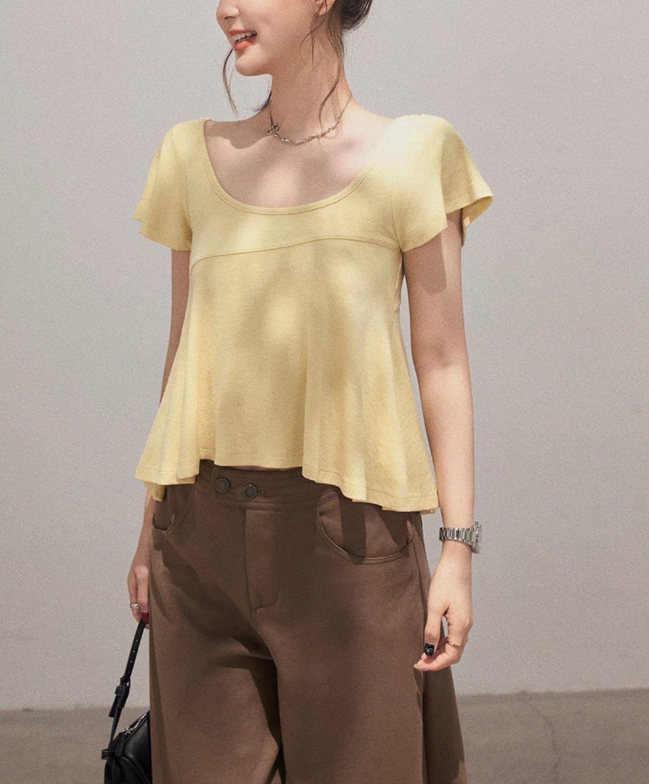 韓系U 領不規則上衣