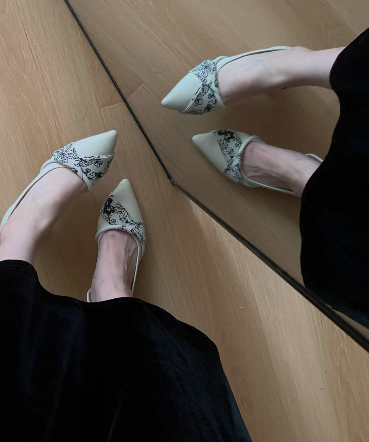 *Shoe 韓系花結拼色尖頭高跟鞋