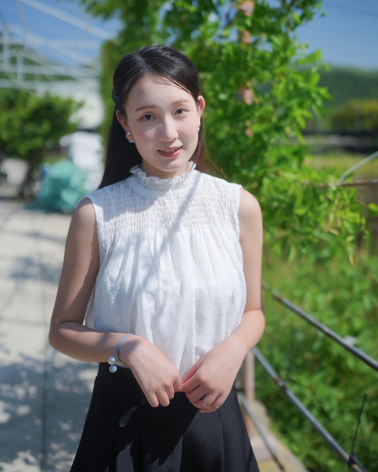 韓系小花領配吊帶點點上衣襯衫