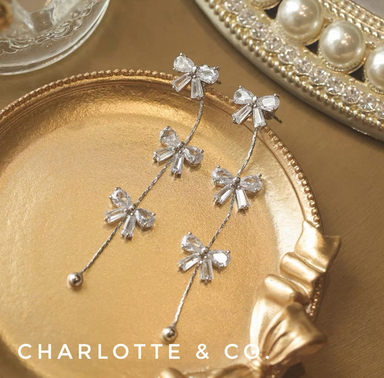 韓系三蝶吊水晶耳環