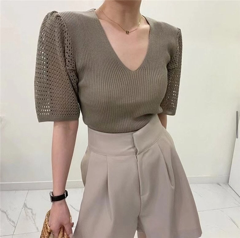 韓系V 領鏤空袖針織上衣
