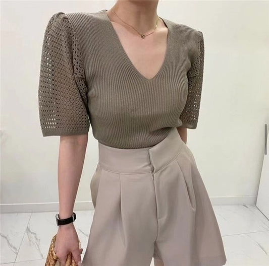 韓系V 領鏤空袖針織上衣