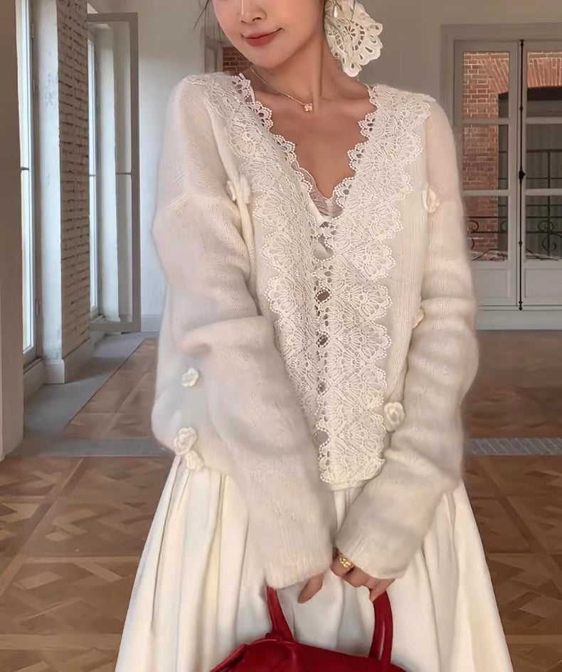 韓系V領蕾絲邊釘花針織上衣