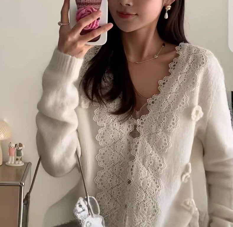 韓系V領蕾絲邊釘花針織上衣
