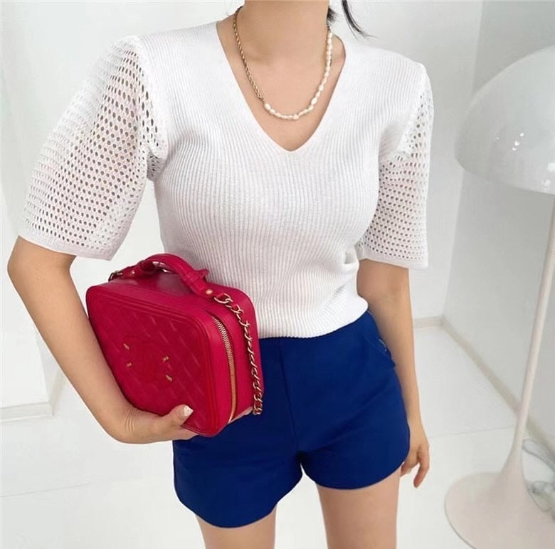 韓系V 領鏤空袖針織上衣