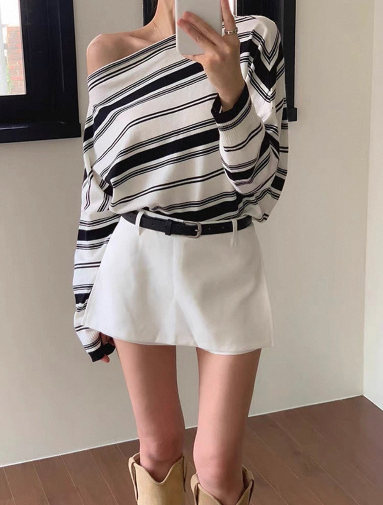 韓系側肩條紋針織上衣