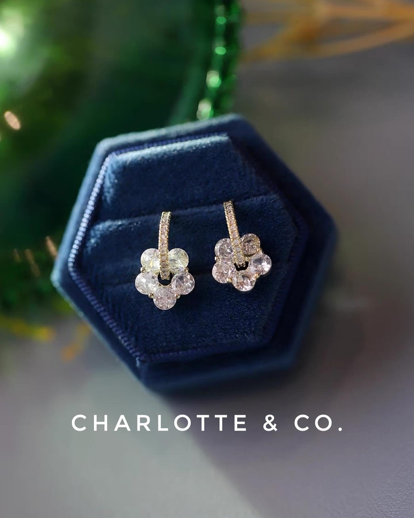 韓系吊水晶花耳環