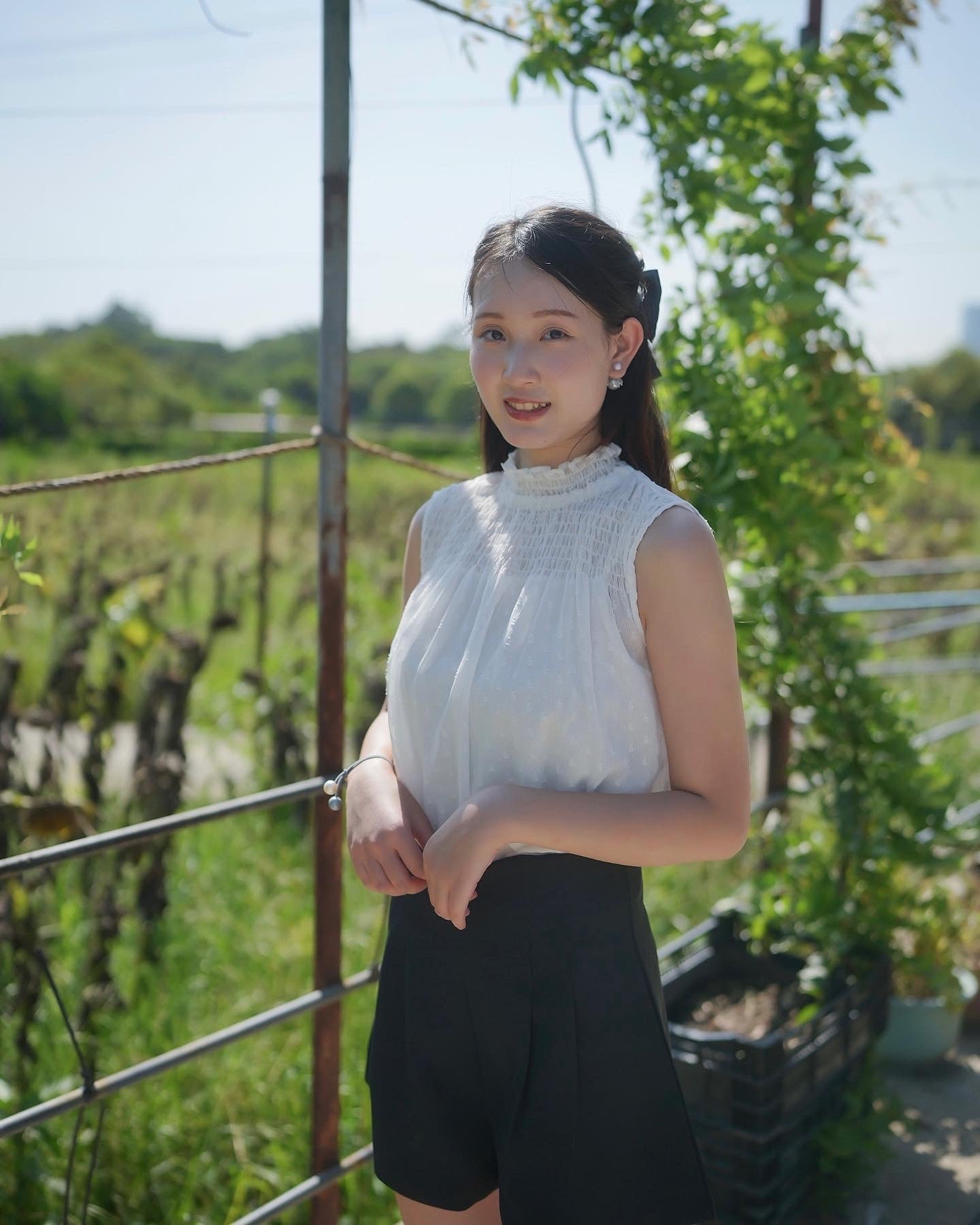韓系小花領配吊帶點點上衣襯衫