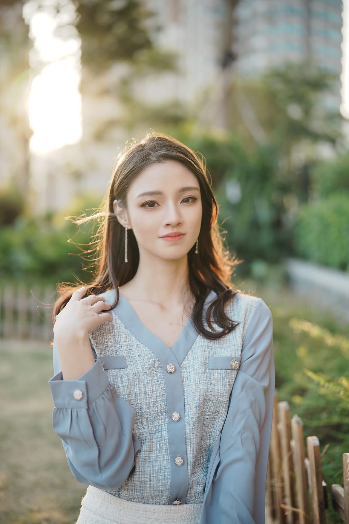 韓系V領扣子小香風上衣