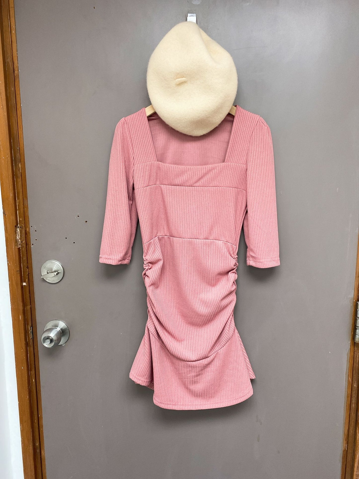 韓系方領荷邊連身裙