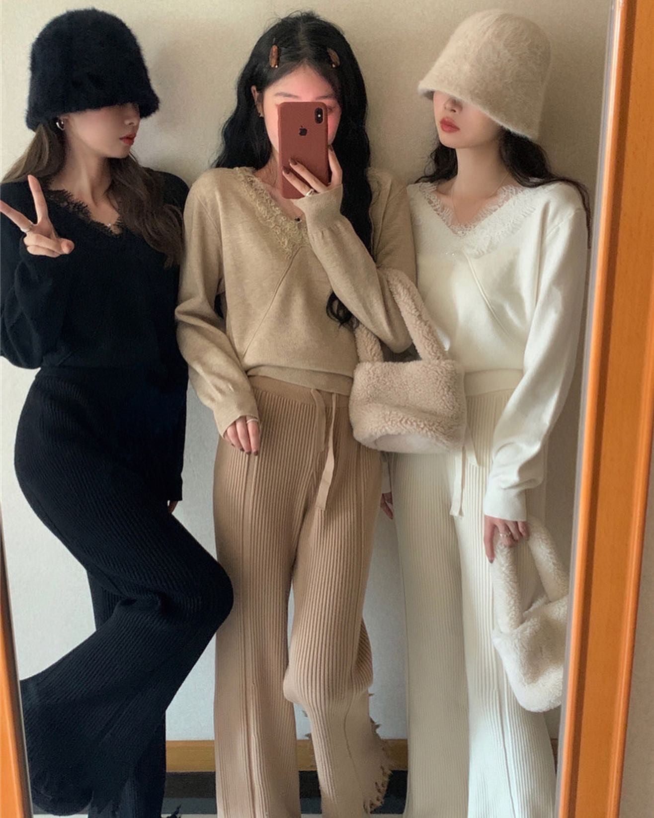 韓系V 領蕾絲邊寬鬆針織上衣