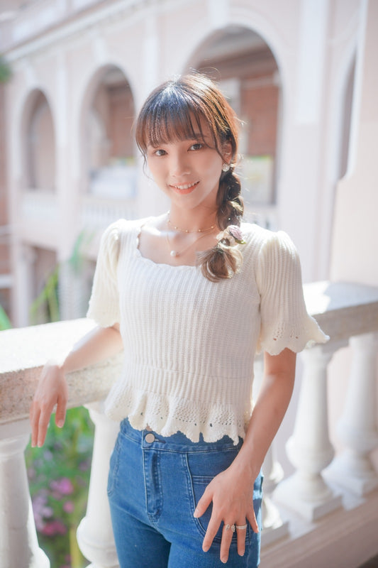 韓系鏤空花邊收腰針織上衣